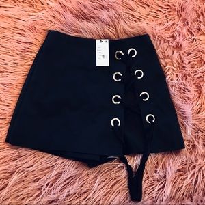 Lace up skort do+be